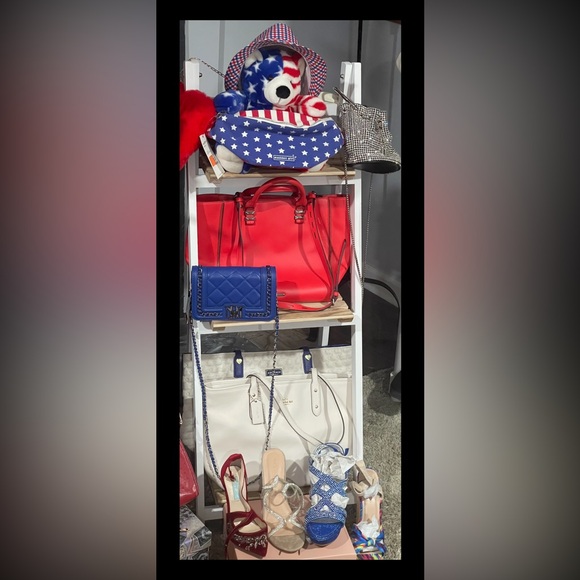 Please like β€οΈ and you will be notified when I go live - Picture 3 of 17